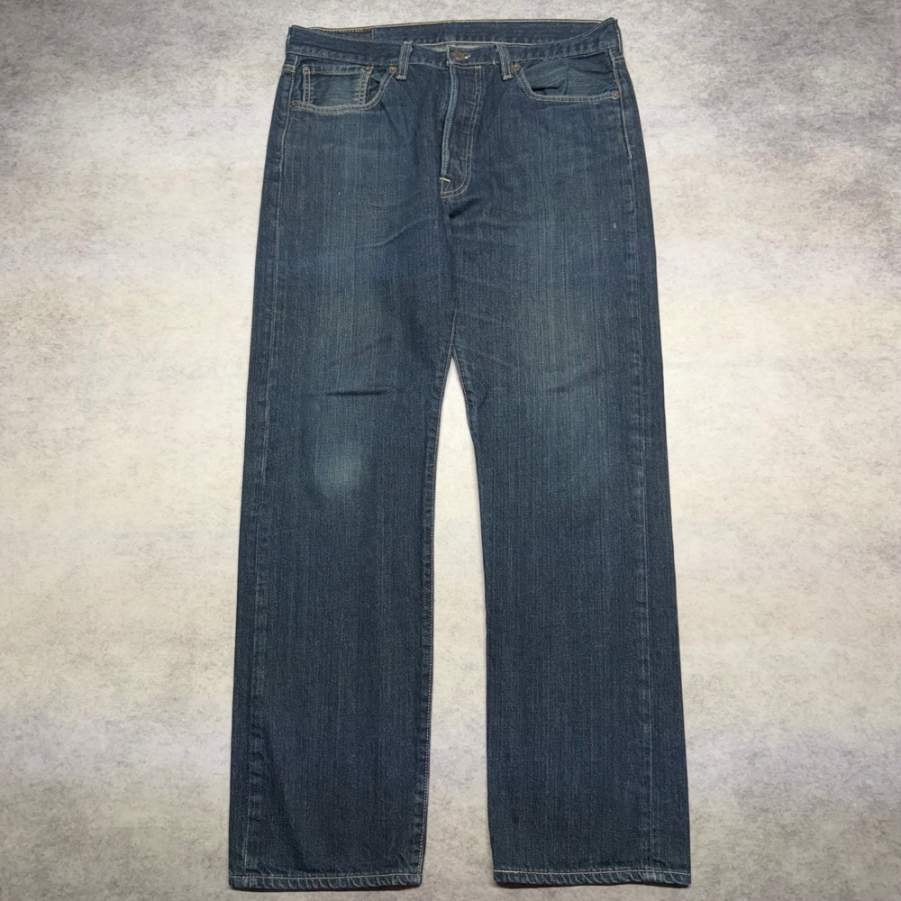 Levis 501 Original Fit Jeans Mens 33x30 Dark Wash Blue Straight Leg Denim Y2K